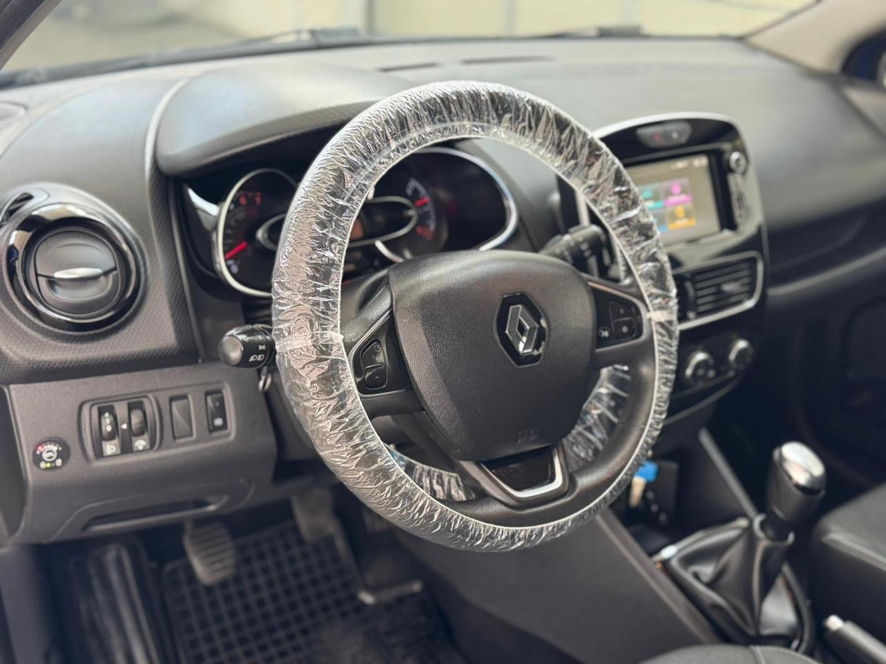 Renault Clio TCe 12V 90 CV GPL 5 porte Moschino Intens
