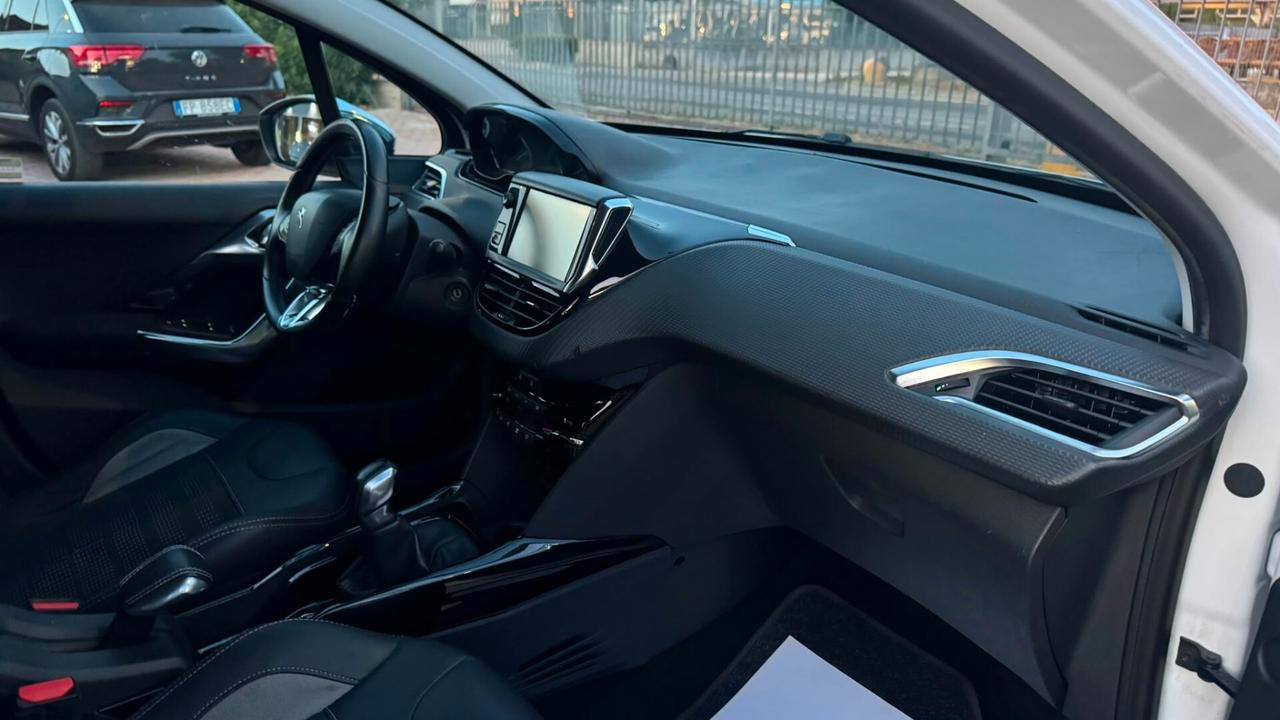 Peugeot 2008 BlueHDi 120 S&S Black Matt