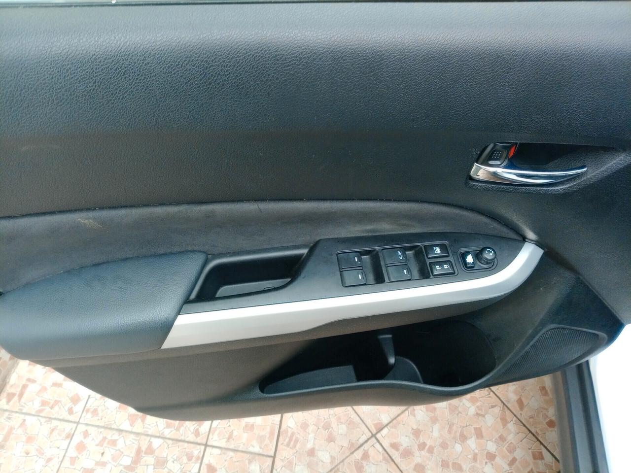 Suzuki Vitara 1.6 DDiS V-Top