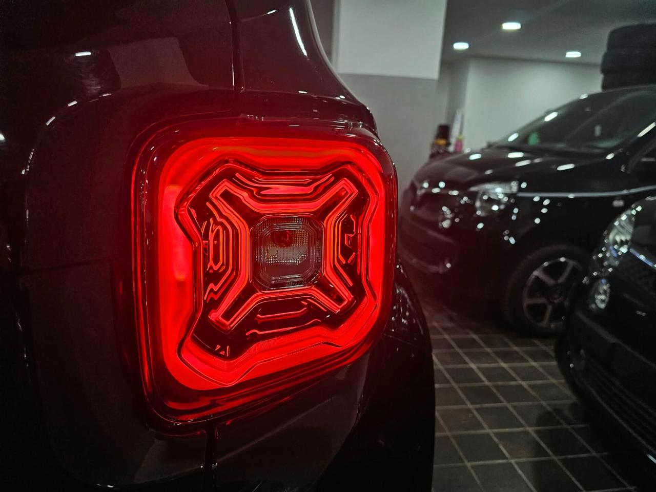 NUOVA JEEP RENEGADE S BLACK LINE 1.6 MJT 130CV MY21