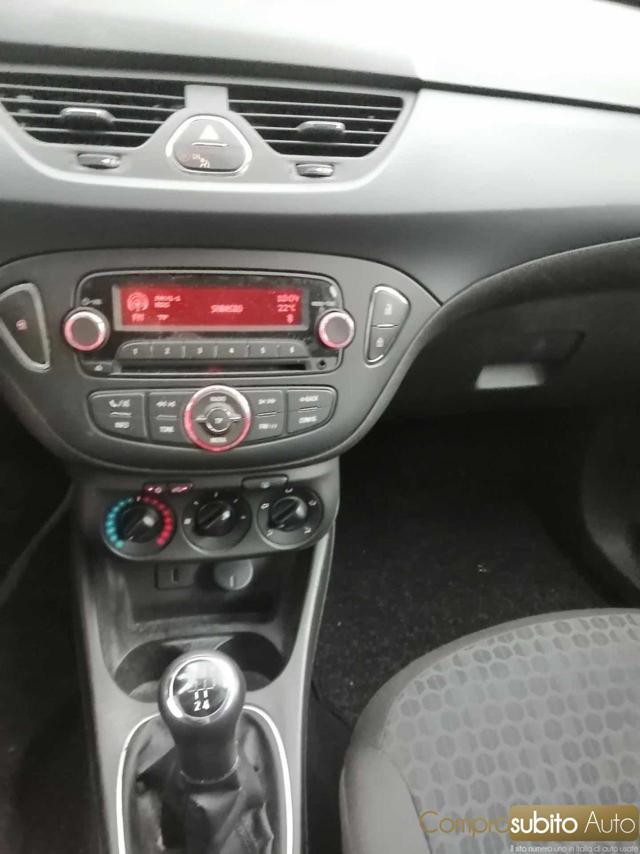 OPEL Corsa 1.2 5 porte Cosmo