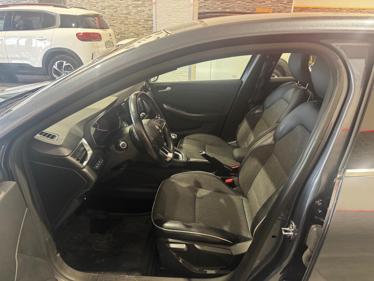 Renault Clio TCe 12V 100 CV 5 porte Intens