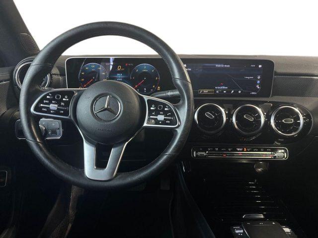 MERCEDES-BENZ CLA 200 d Automatic Shooting Brake Sport