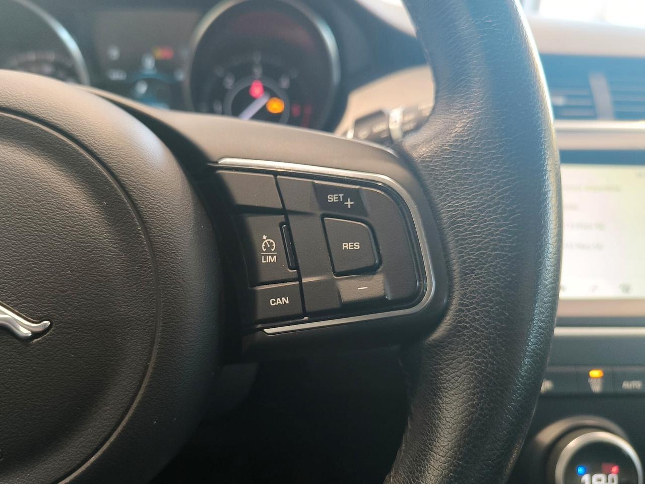 Jaguar E-Pace 2.0D 150 CV