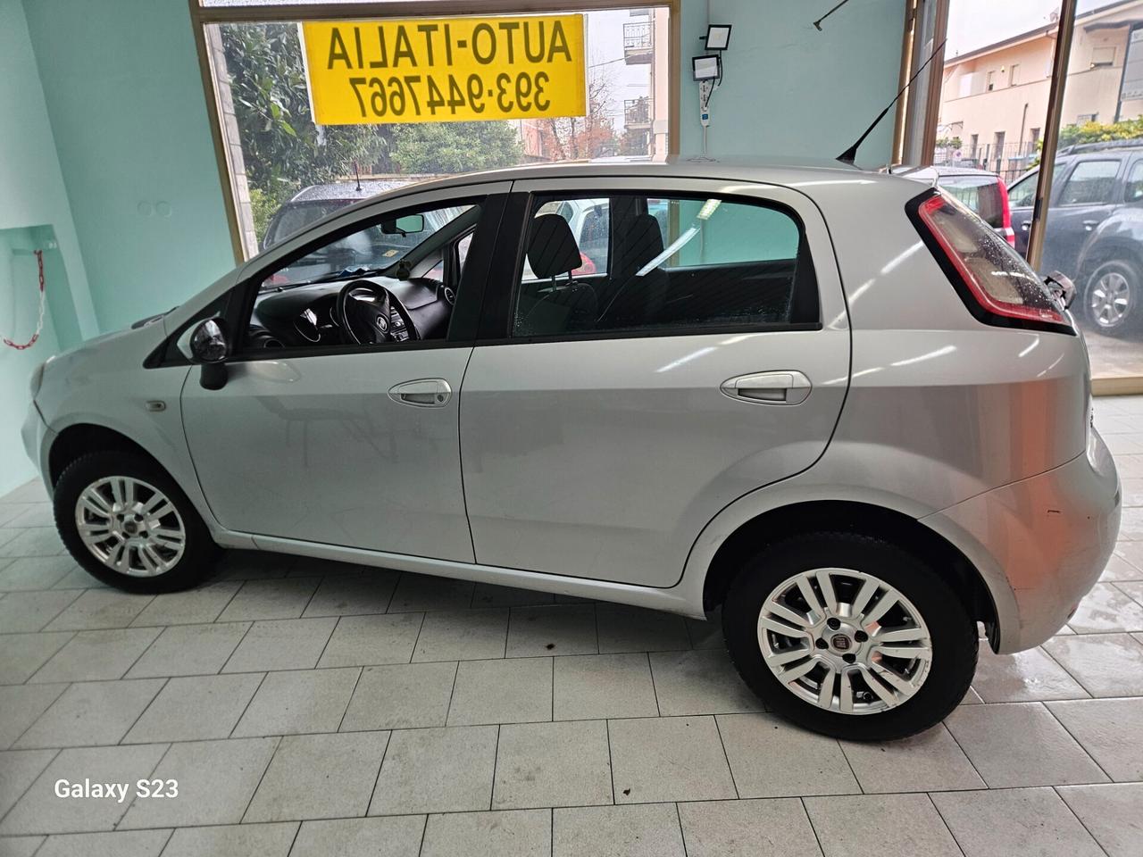 Fiat Punto 1.4 8V 5 porte Natural Power Street