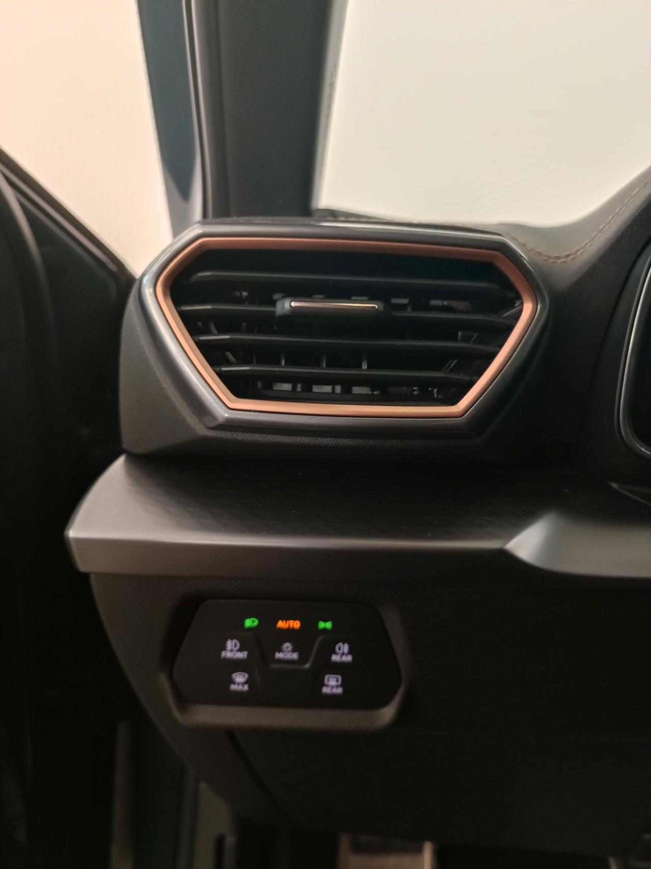 Cupra Leon 1.5 hybrid 150cv dsg