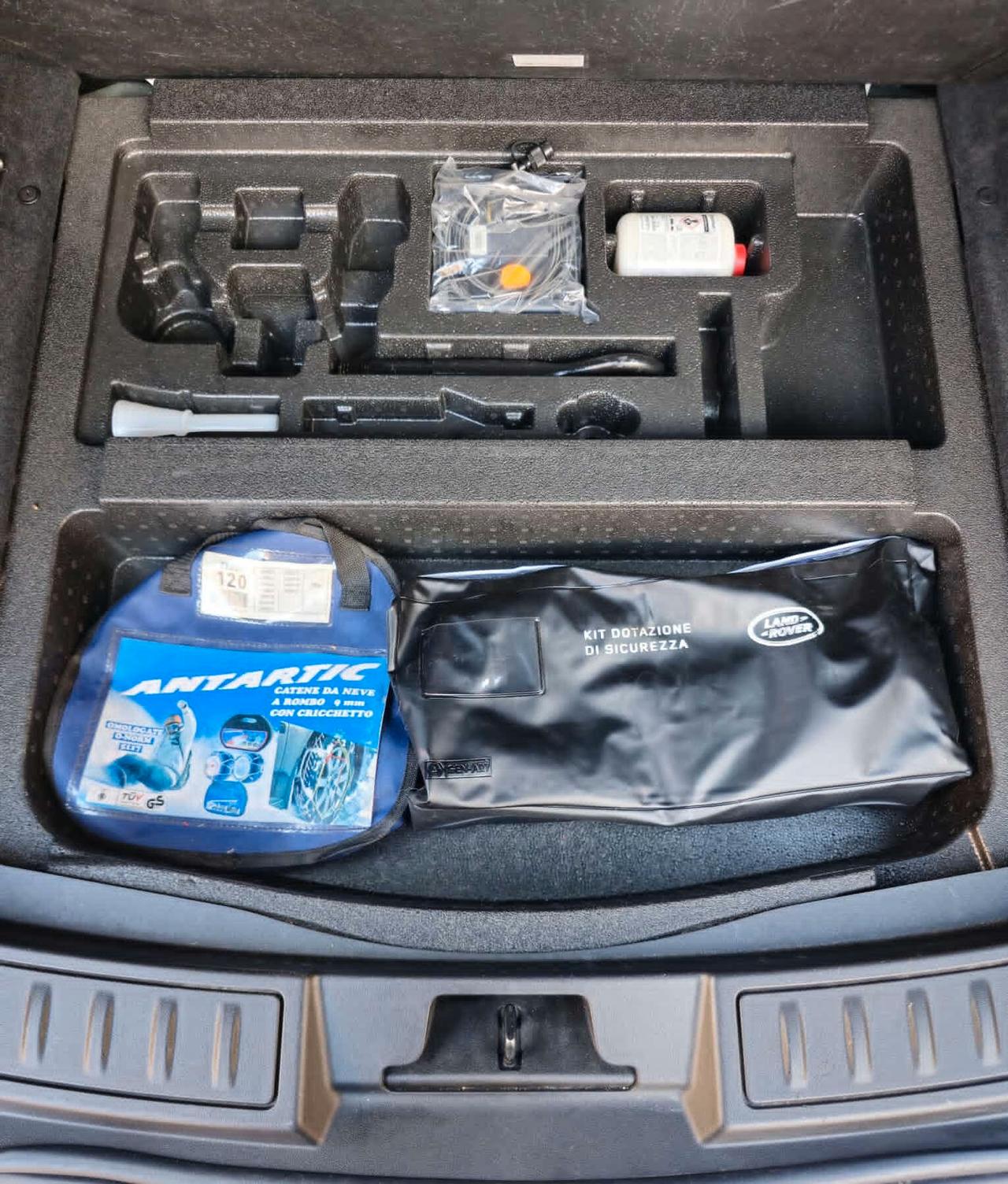 Land Rover Range Evoque 2.0D I4-L.Flw 150CV AWD Aut R-Dynamic HSE