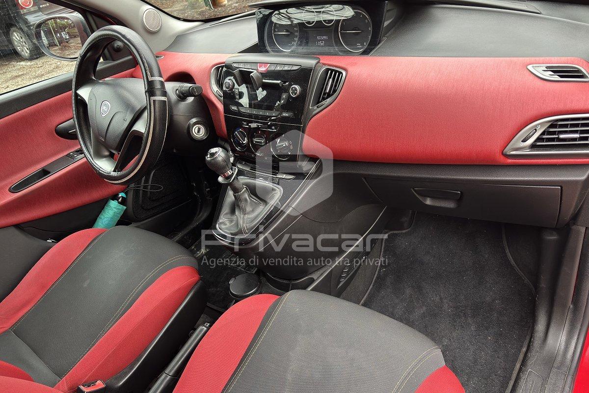 LANCIA Ypsilon 1.2 69 CV 5 porte GPL Ecochic Gold