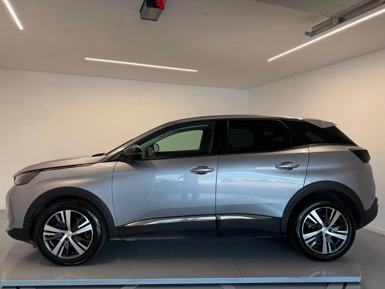 Peugeot 3008 BlueHDi 130 S&S EAT8 Allure