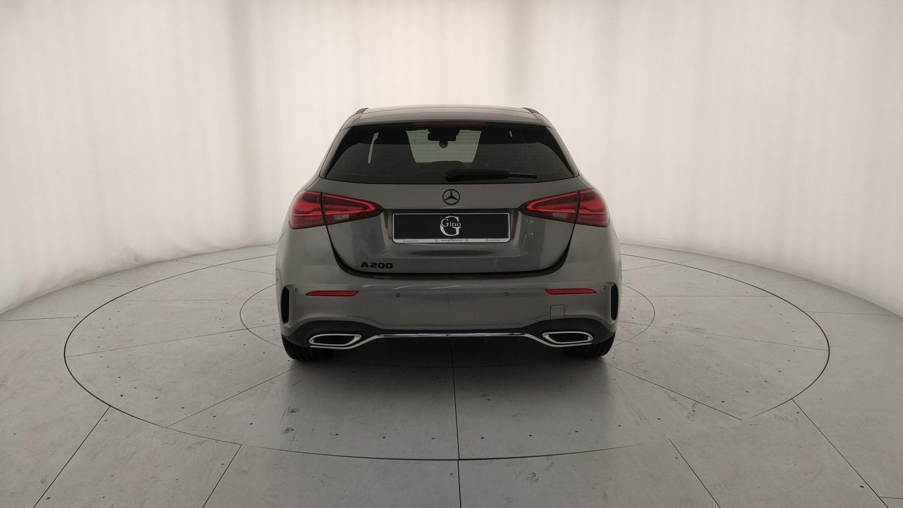 Mercedes-Benz A 200 d Premium auto