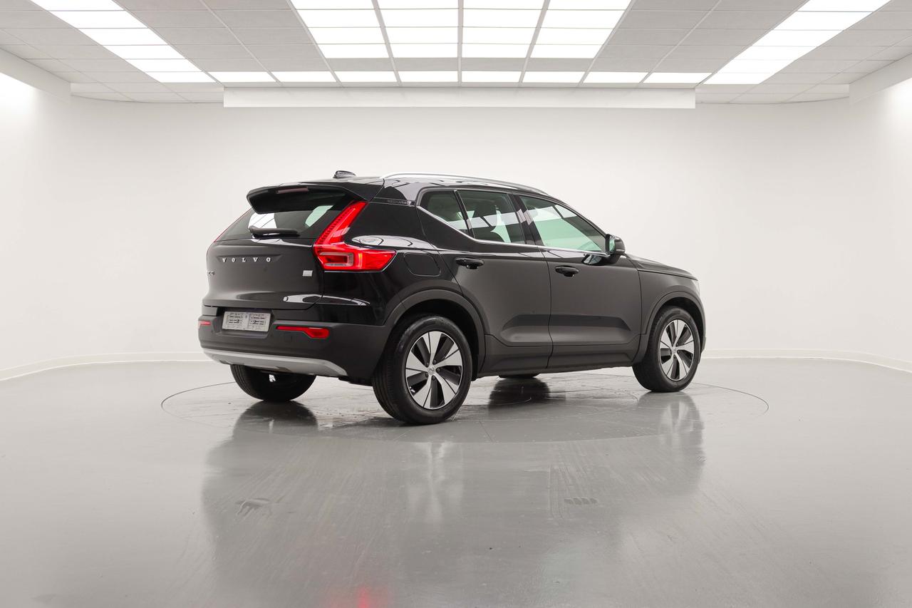 VOLVO XC40 T5 RECHARGE PLUG-IN HYBRID