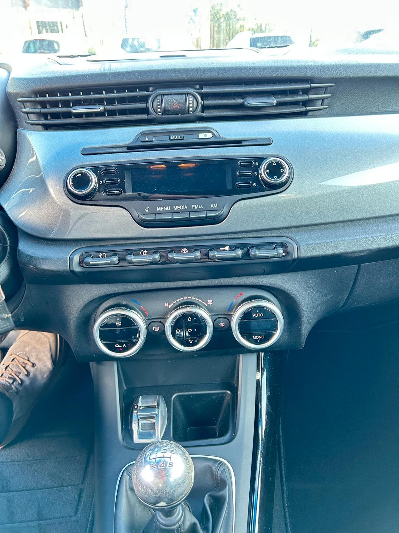 Alfa Romeo Giulietta 1.6 JTDm-2 105 CV Exclusive