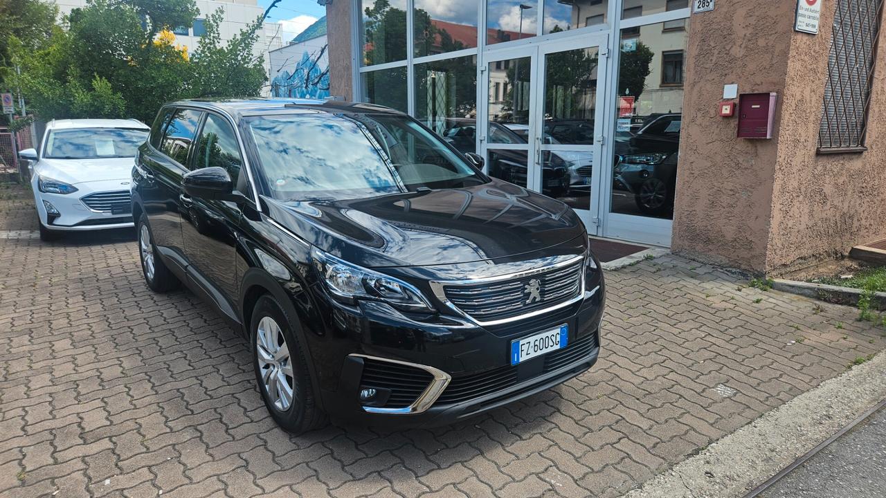 Peugeot 5008 1.5 bluehdi 131 CV C.AUTOMATICO-NAVY-CARPLAY-
