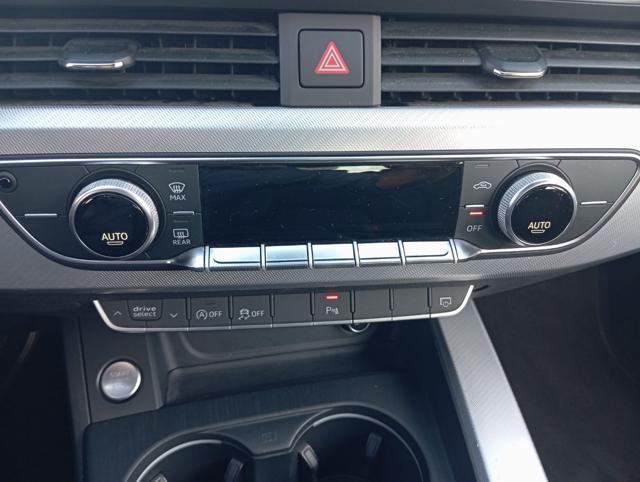 AUDI A4 *PROMO* Avant 30 TDI S tronic Business Sport