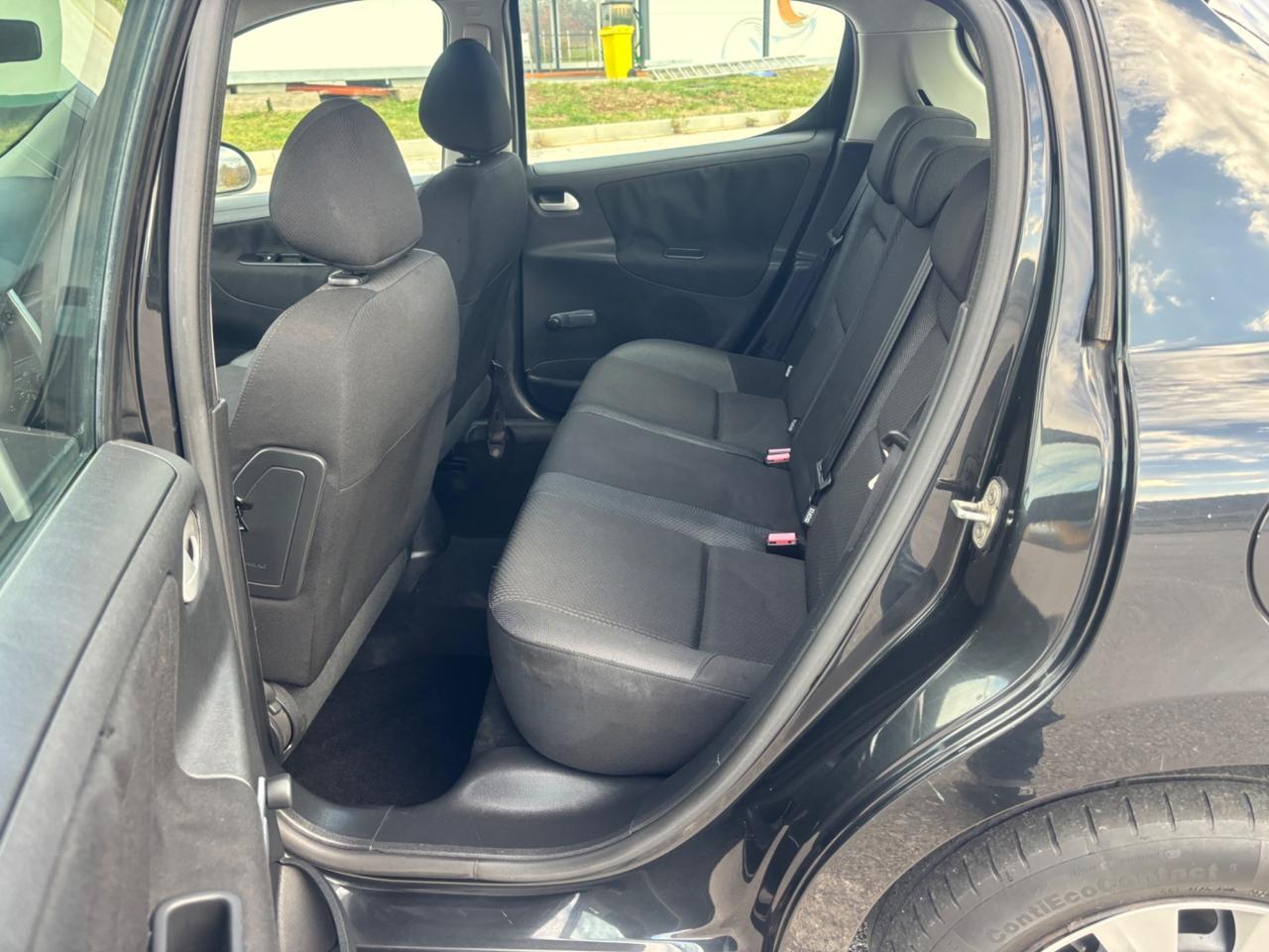 Peugeot 207 Plus 1.4 8V 75CV 5p. ECO GPL