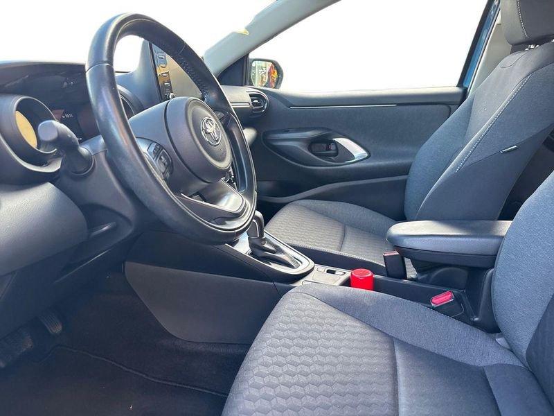 Toyota Yaris Hybrid Trend MY22