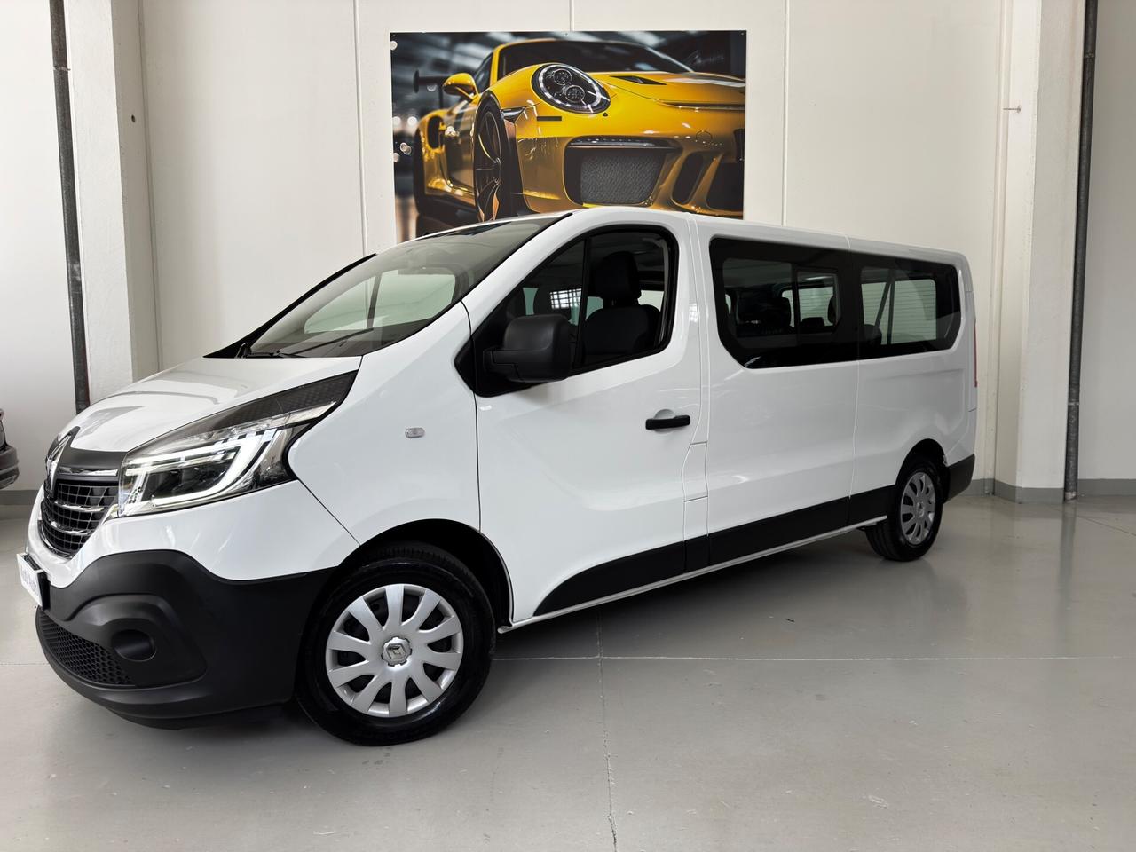 Renault Trafic T27 2.0 dCi 120CV PC-TN Zen N1