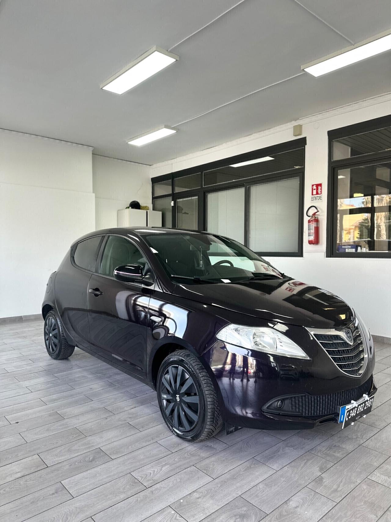 Lancia Ypsilon 1.3 MJT 16V 95 CV Elefantino