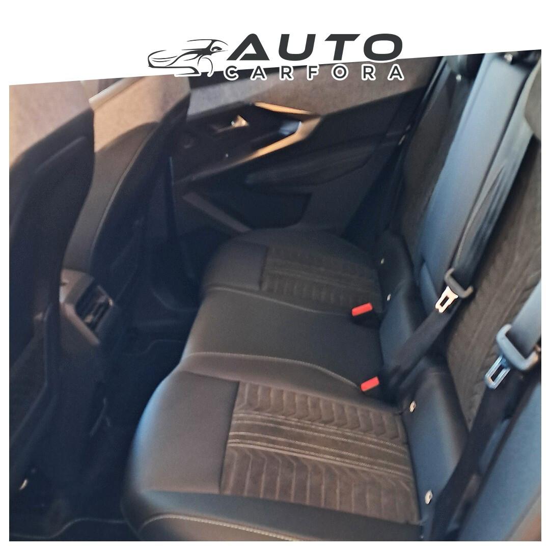 Peugeot 3008 Hybrid 136 e-DCS6 GT con tetto apribile /alcantara pack focal HI-FI