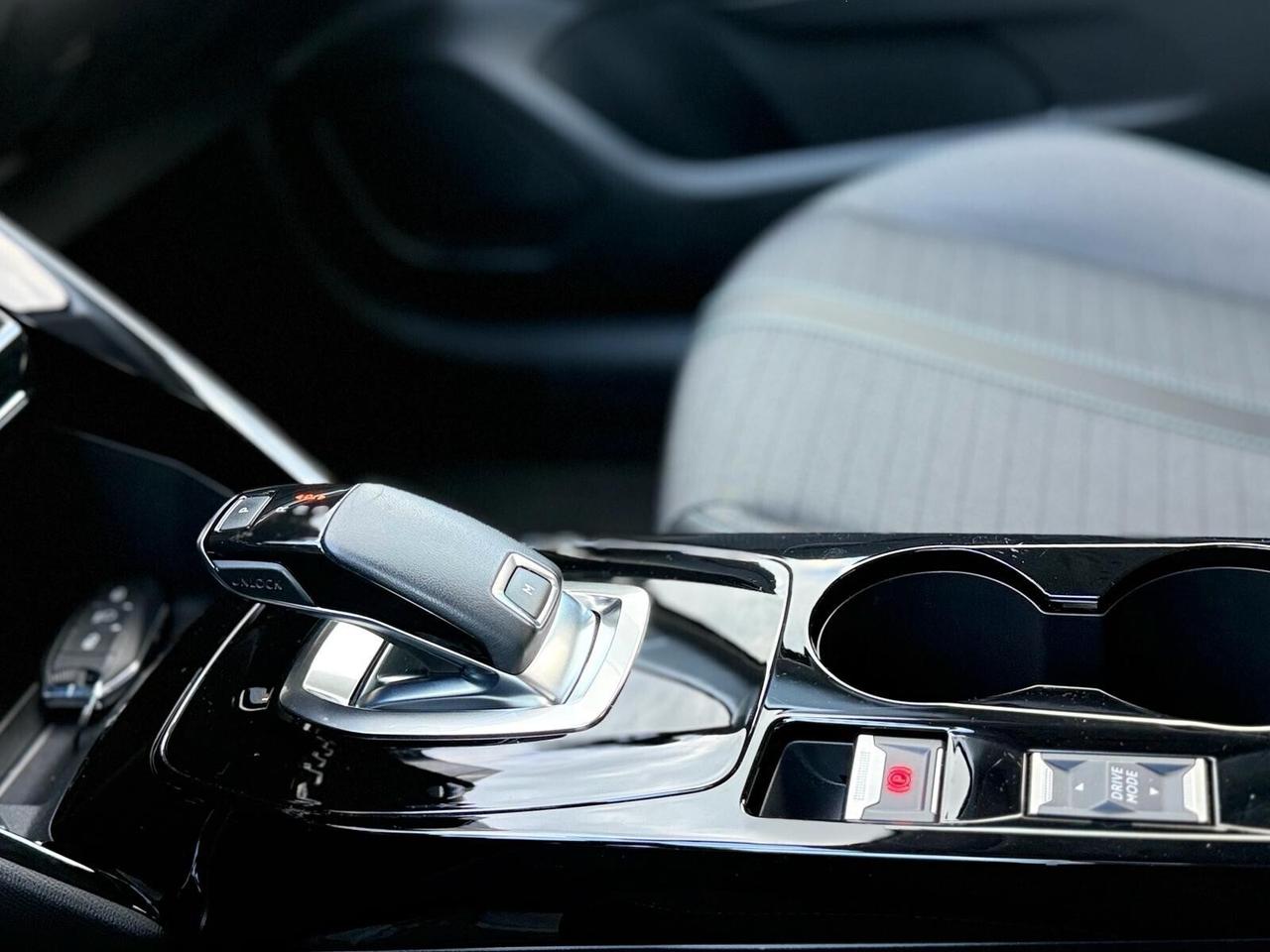 Peugeot 208 PureTech 100 Allure AUTOMATIC