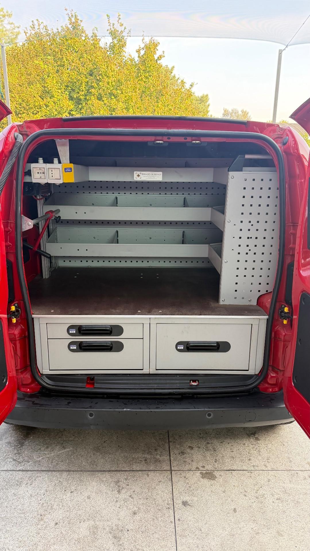 Fiat Fiorino 1.3 MJT 95CV Cargo Adventure