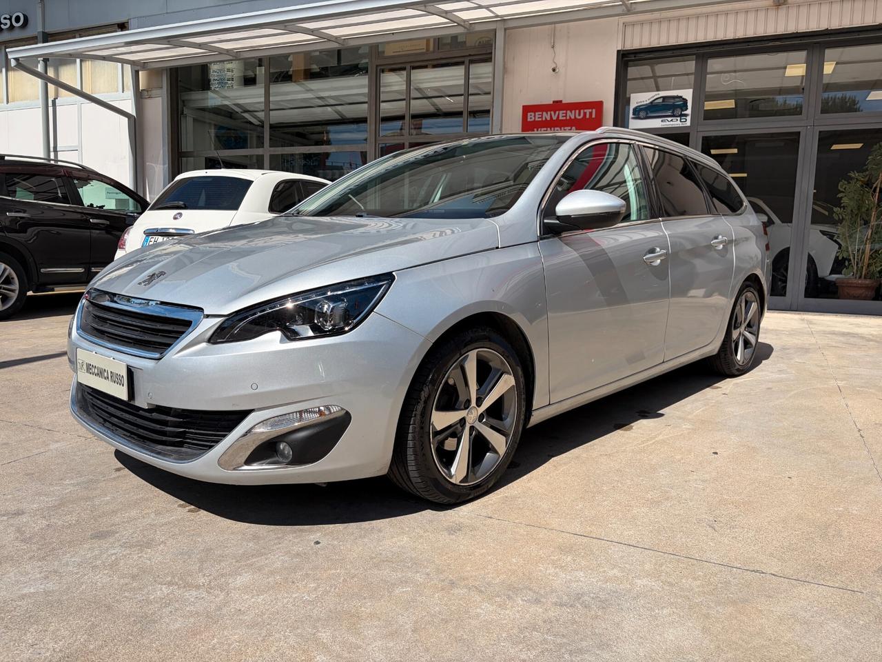 Peugeot 308 BlueHDi 120 S&S SW Allure