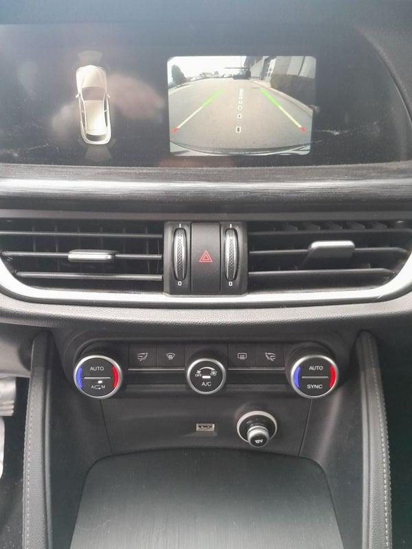 Alfa Romeo Stelvio 2.2 Turbo Diesel AT8 Q4