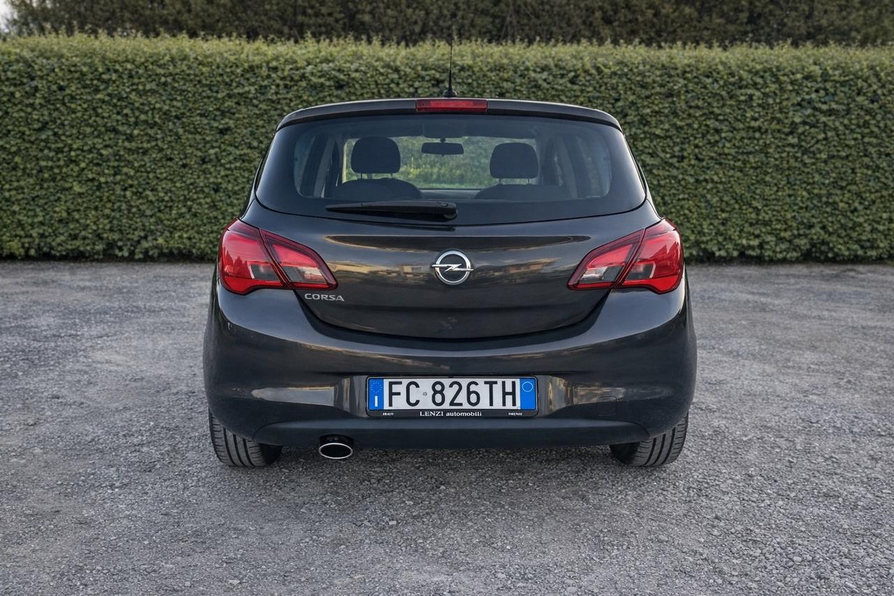 Opel Corsa 1.2 5 porte Cosmo