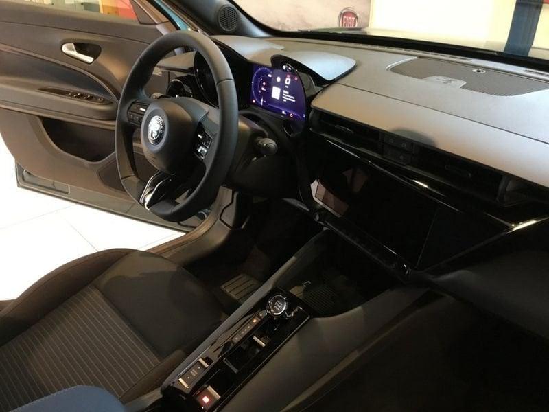 Alfa Romeo Junior BEV 156CV/115kW elettrica