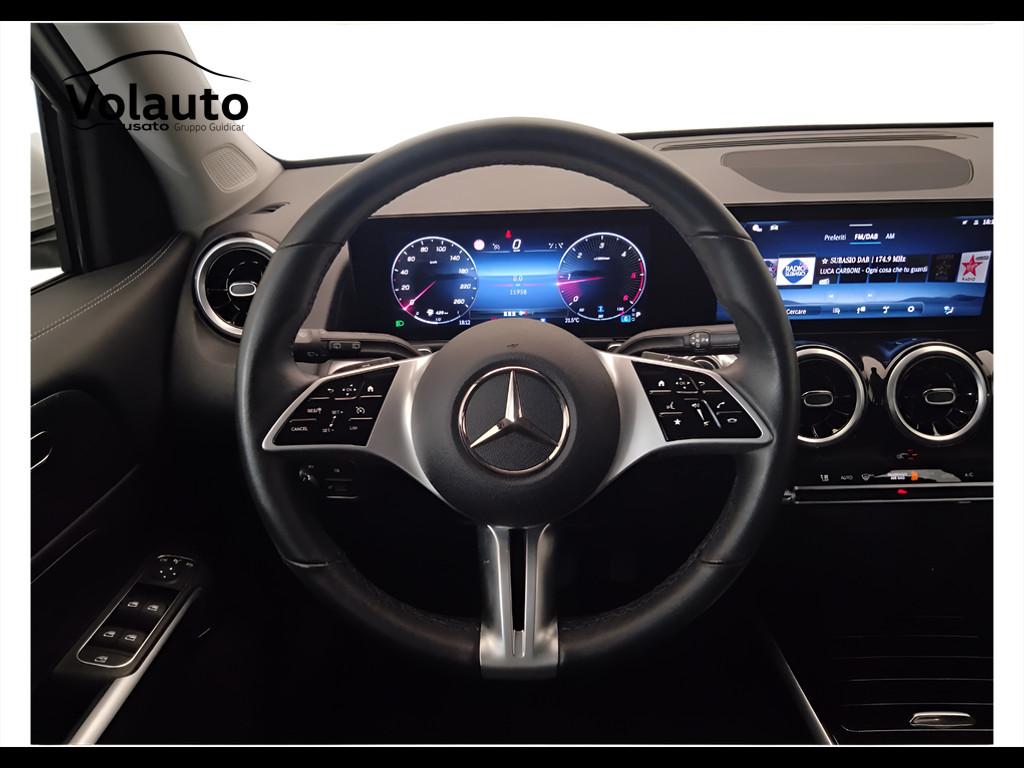Mercedes-Benz GLB - X247 2023 - GLB 180 d Progressive Advanced auto