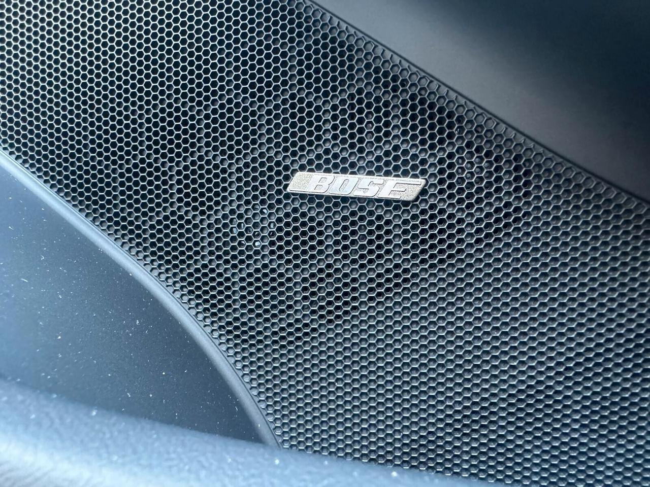 Porsche Cayman style edition sport design