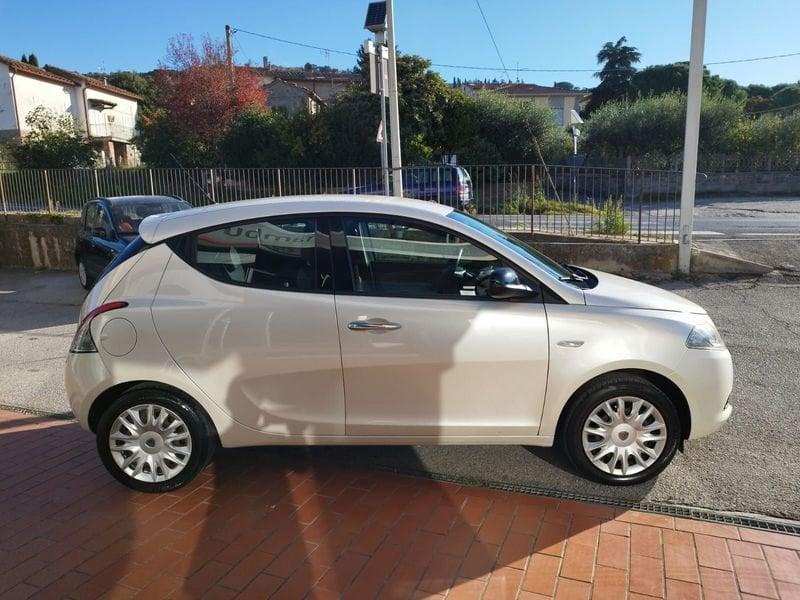 Lancia Ypsilon Ypsilon 1.2 69 CV 5 porte S&S Silver