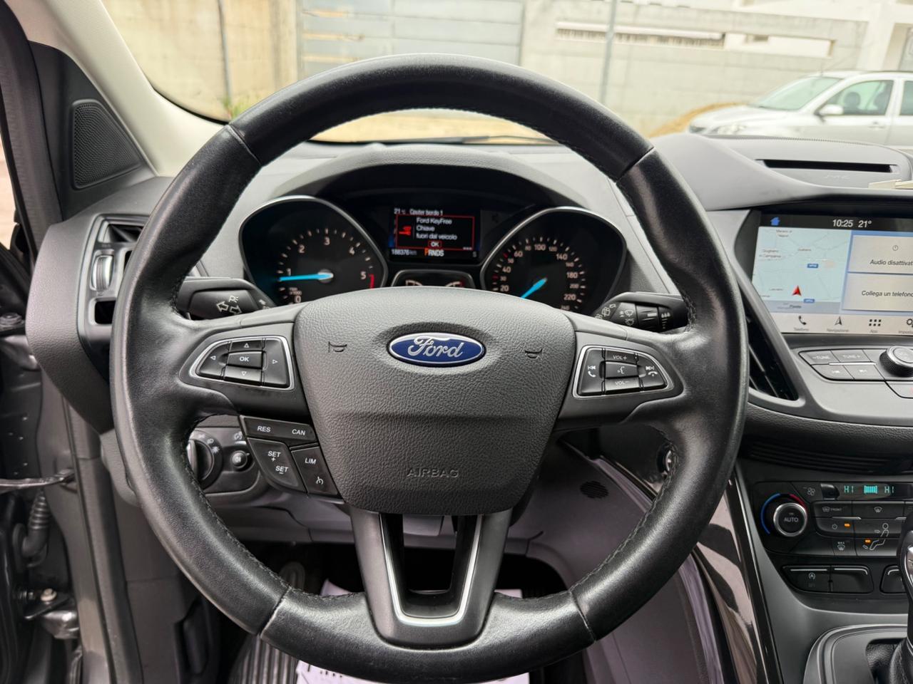 Ford Kuga 1.5 TDCI 120 CV Cambio Automatico