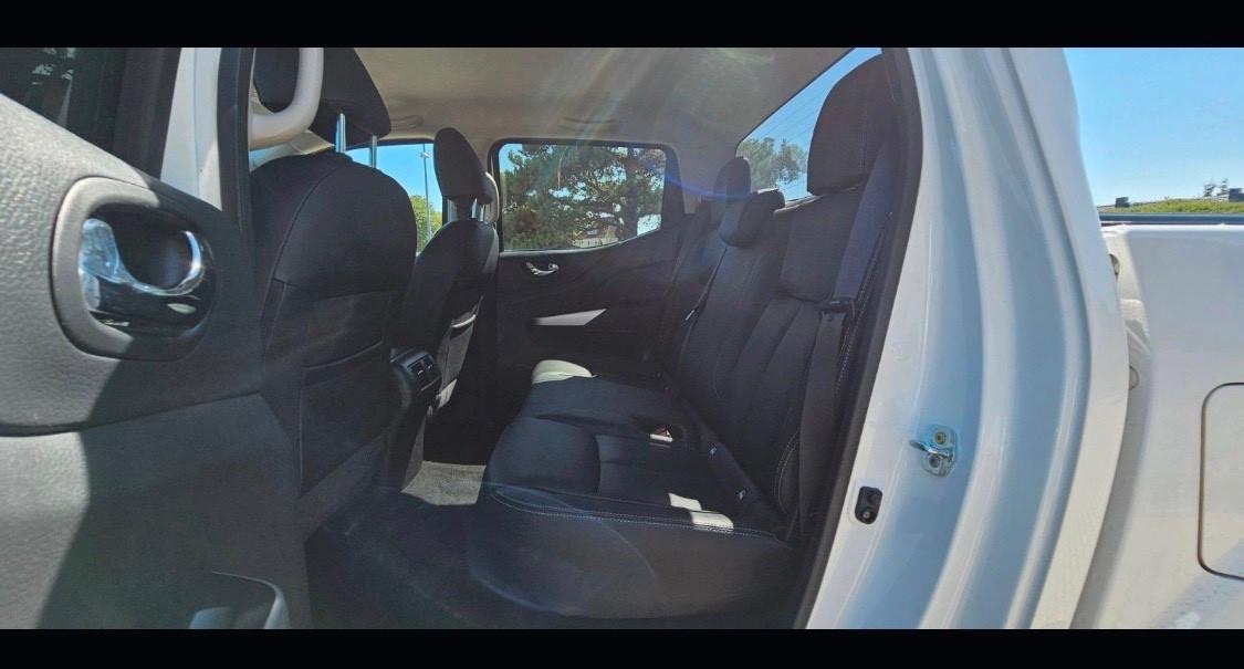 Nissan Navara 2.3 dCi 190 CV 7AT 4WD Double Cab N-Connecta