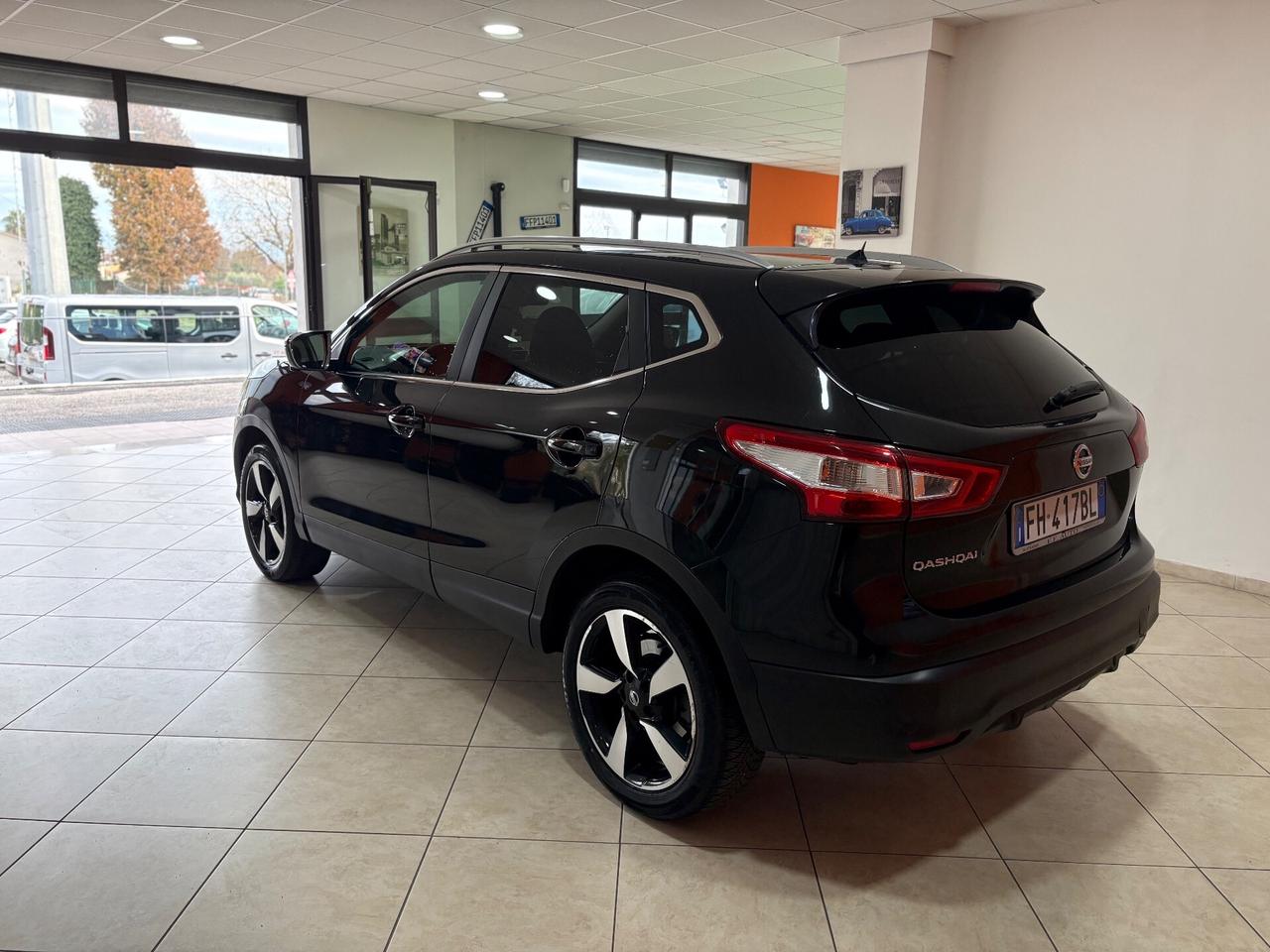 Nissan Qashqai 1.5 110CV dCi Tekna tetto navi permute finanziamenti
