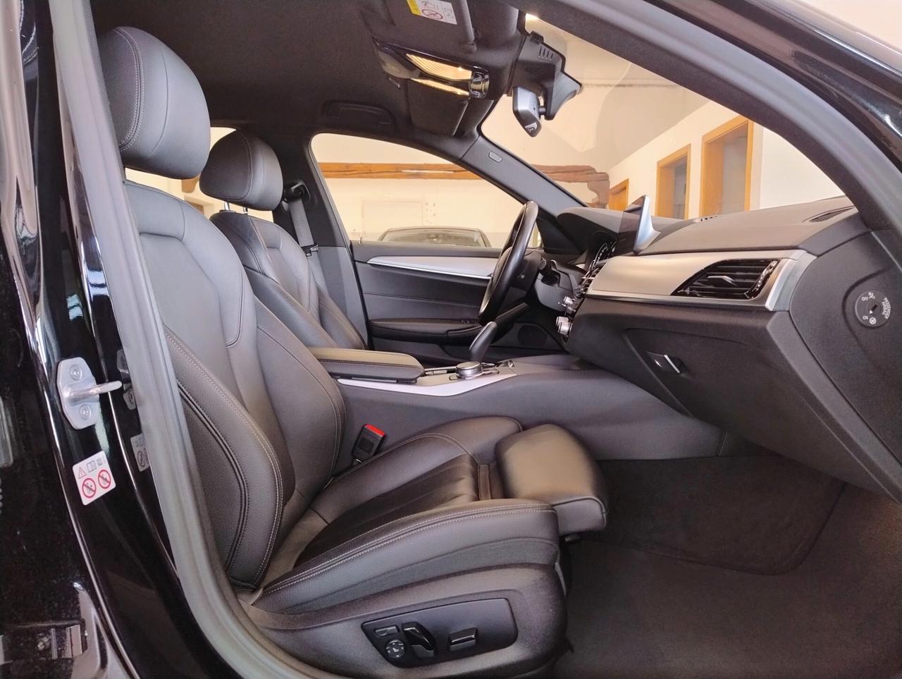 BMW 530d Touring 249cv CAMERA SEDILI SPORT TELAIO ADATTIVO