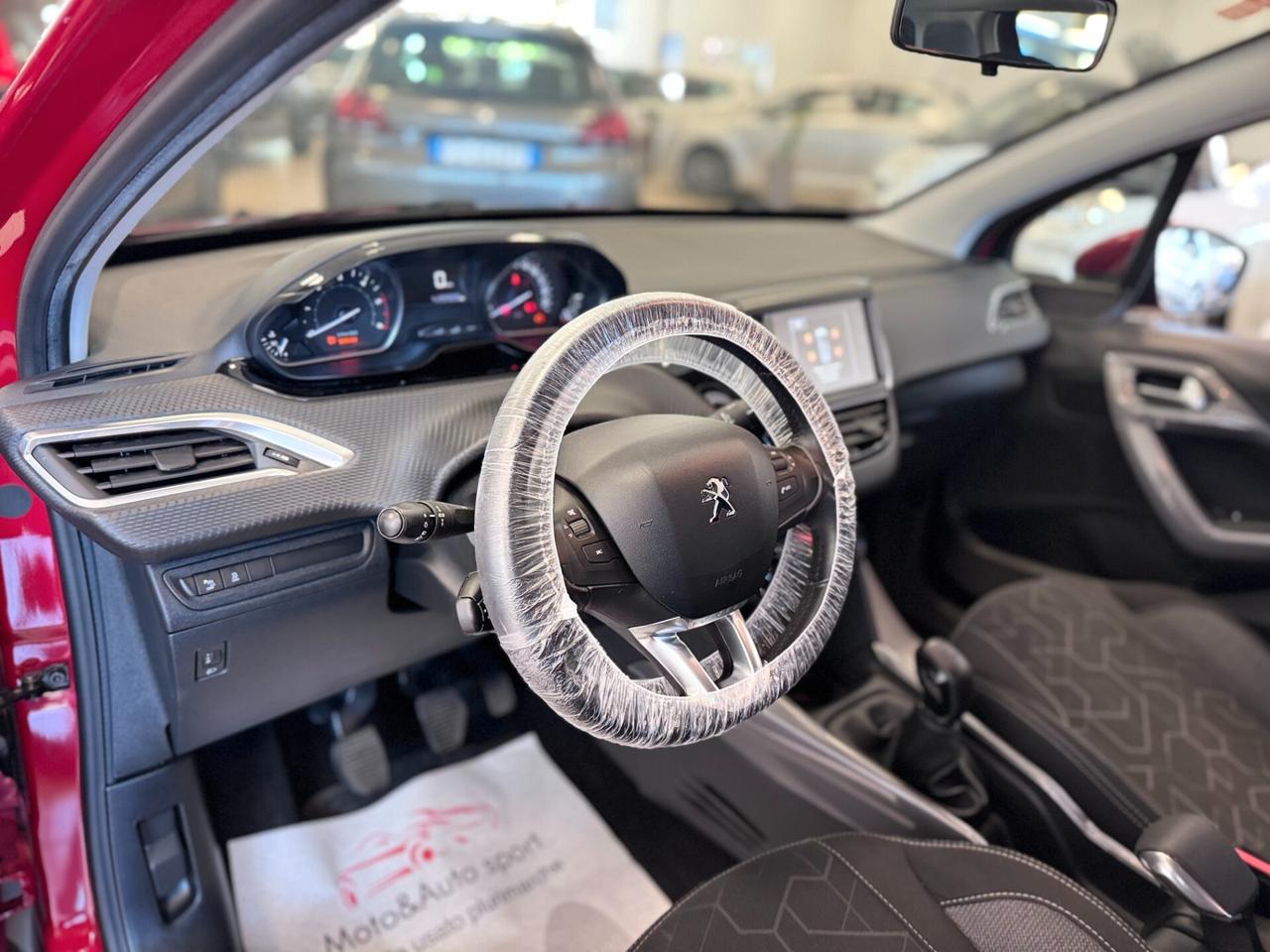 Peugeot 2008 BlueHDi 100 Allure