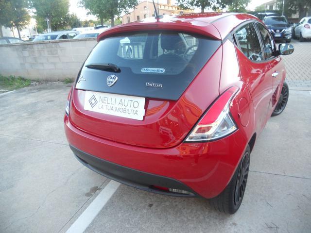 LANCIA Ypsilon 1.0 FireFly 5 porte S&S Hybrid Silver