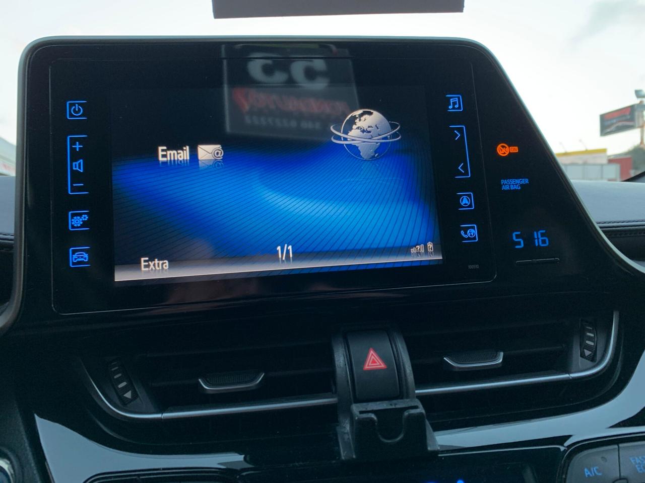 Toyota C-HR 1.8 Hybrid E-CVT Lounge