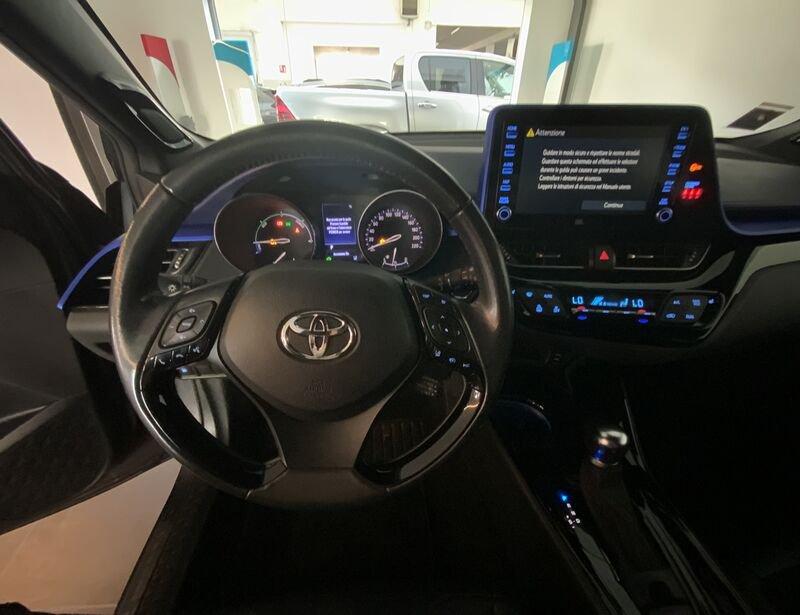 Toyota C-HR 2.0 Hybrid E-CVT Style