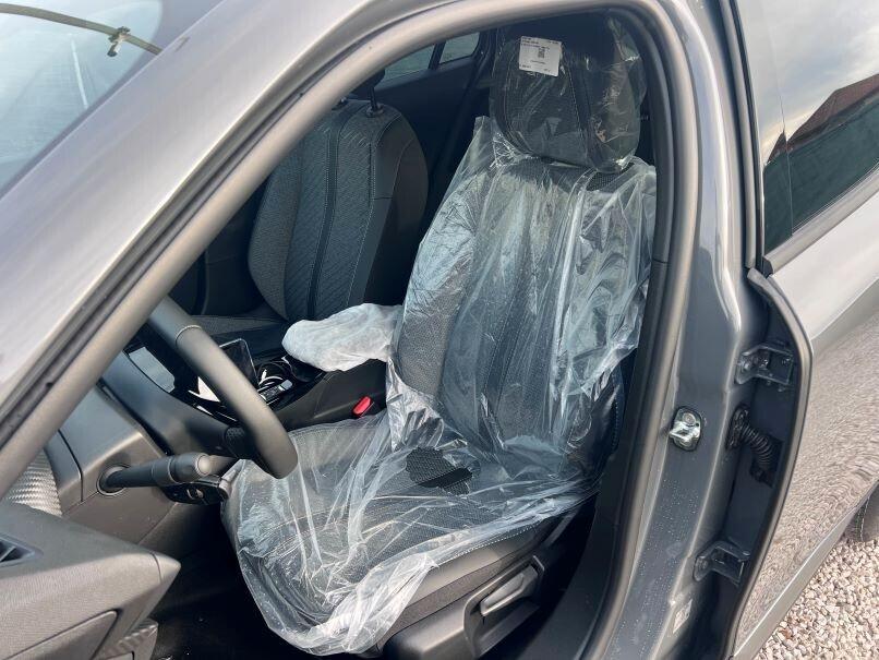 Peugeot 2008 PureTech 100 S&S Allure