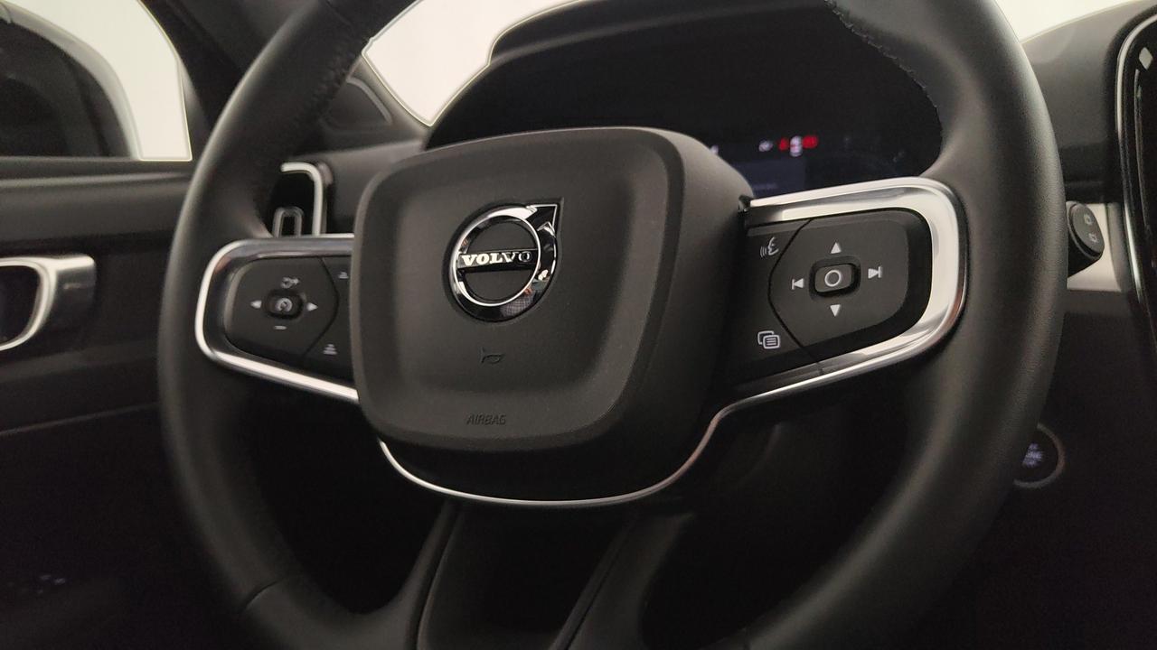 VOLVO XC40 2.0 b3 Core auto