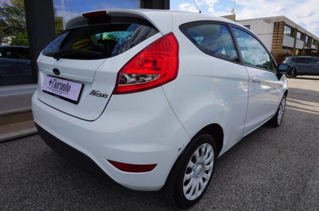 FORD Fiesta 1.4 3 porte Bz.- GPL Titanium