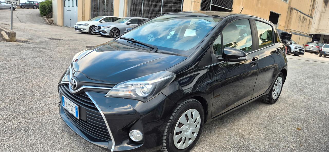 Toyota Yaris 1.0 5 porte NEOPATENTATI