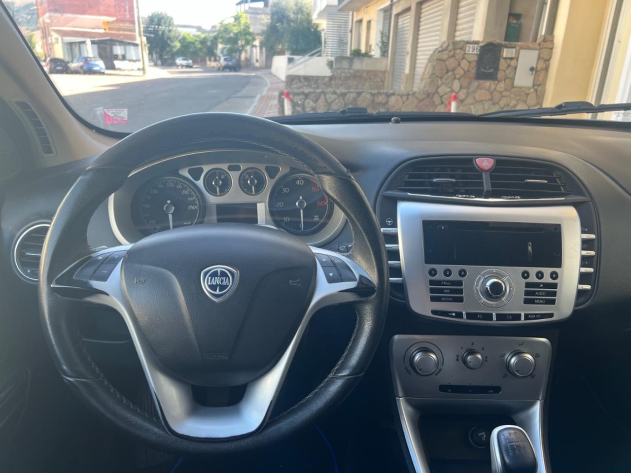 Lancia Delta 1.6 MJT DPF Platino