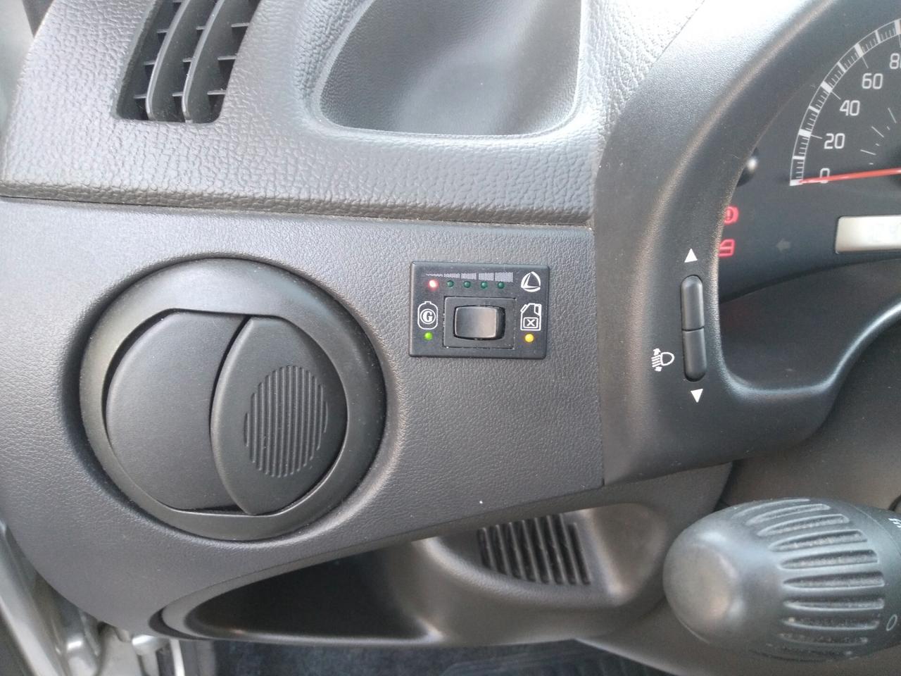 Fiat Punto 1.2 60cv benzina-gpl porte Active