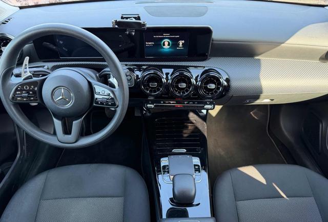 MERCEDES-BENZ A 180 d Automatic Executive