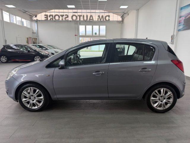 OPEL Corsa 1.2 5 porte Cosmo