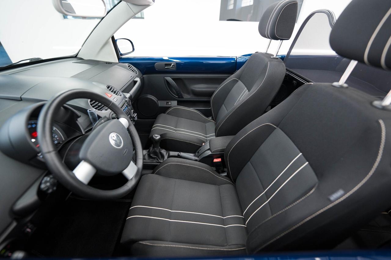 Volkswagen New Beetle 1.6 Cabrio