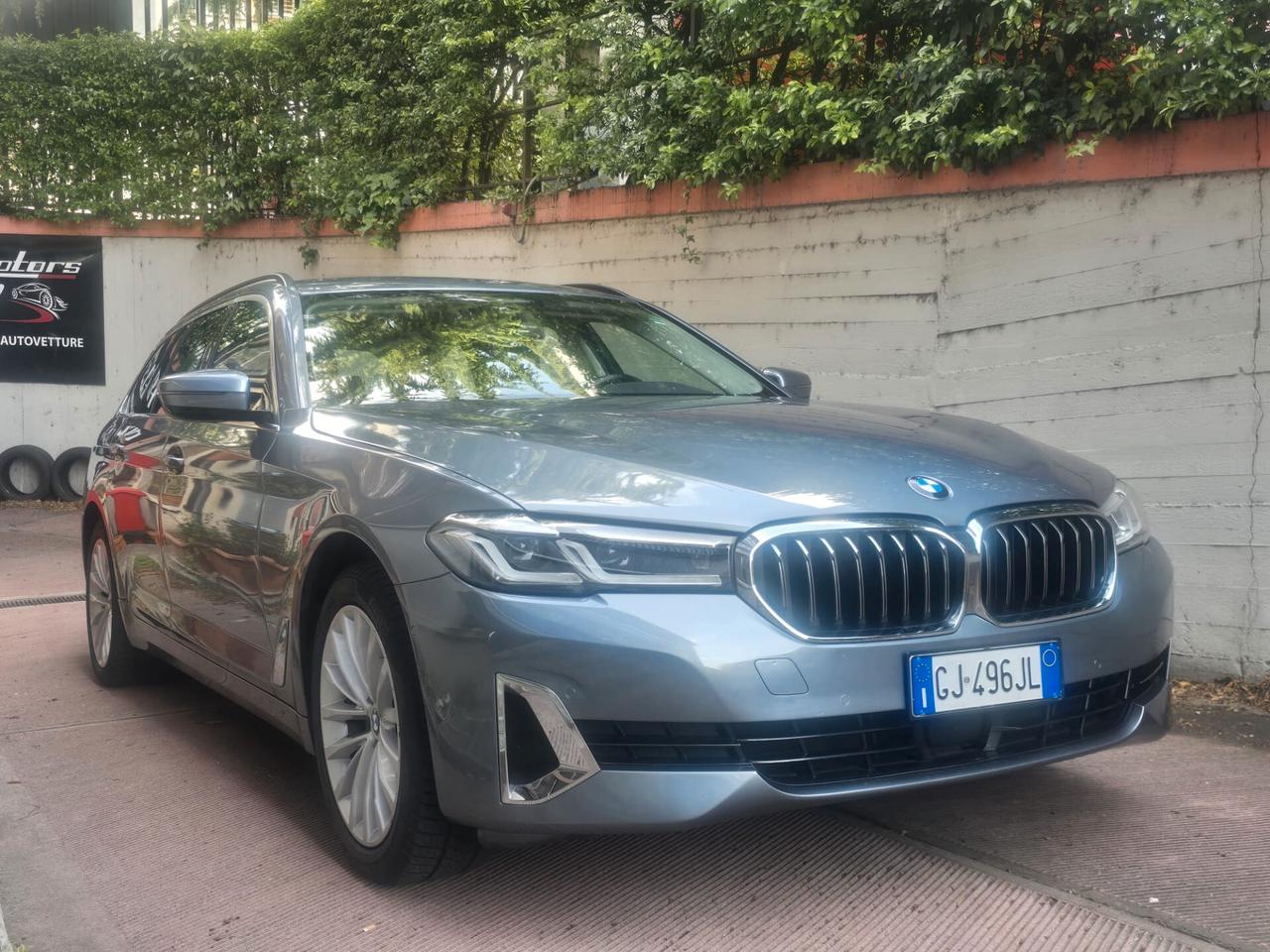 Bmw 520 520d 48V xDrive Touring Luxury - Automatica - Unico proprietario